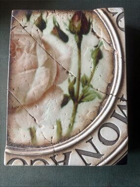 Sid Dickens RETIRED T93 MONACO Floral Wall Plaque in Green, Cream, Brown